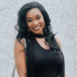 Meet your Posher, Chasity